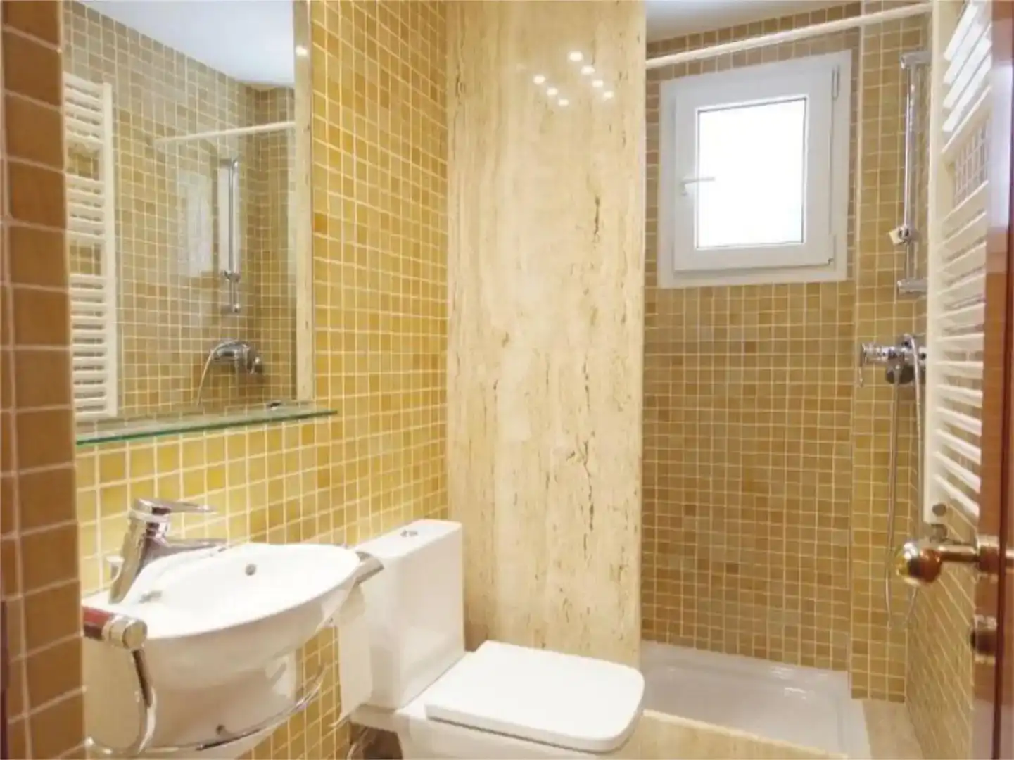 Bathroom of Flat for sale in Bétera  with Private garden, Swimming Pool and Furnished