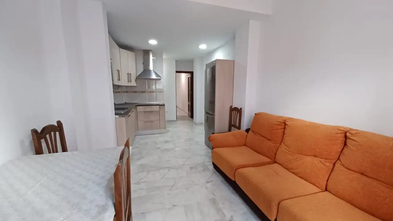 Pis de lloguer a Calle de la Plata, Centro - Calzada - Cabo Noval
