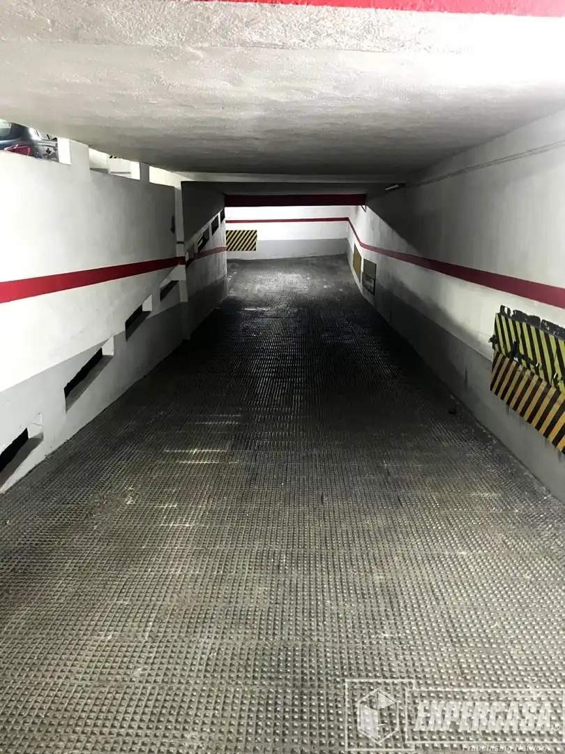 Parkplatz zum Verkauf in Quatre Carreres, imagen 6