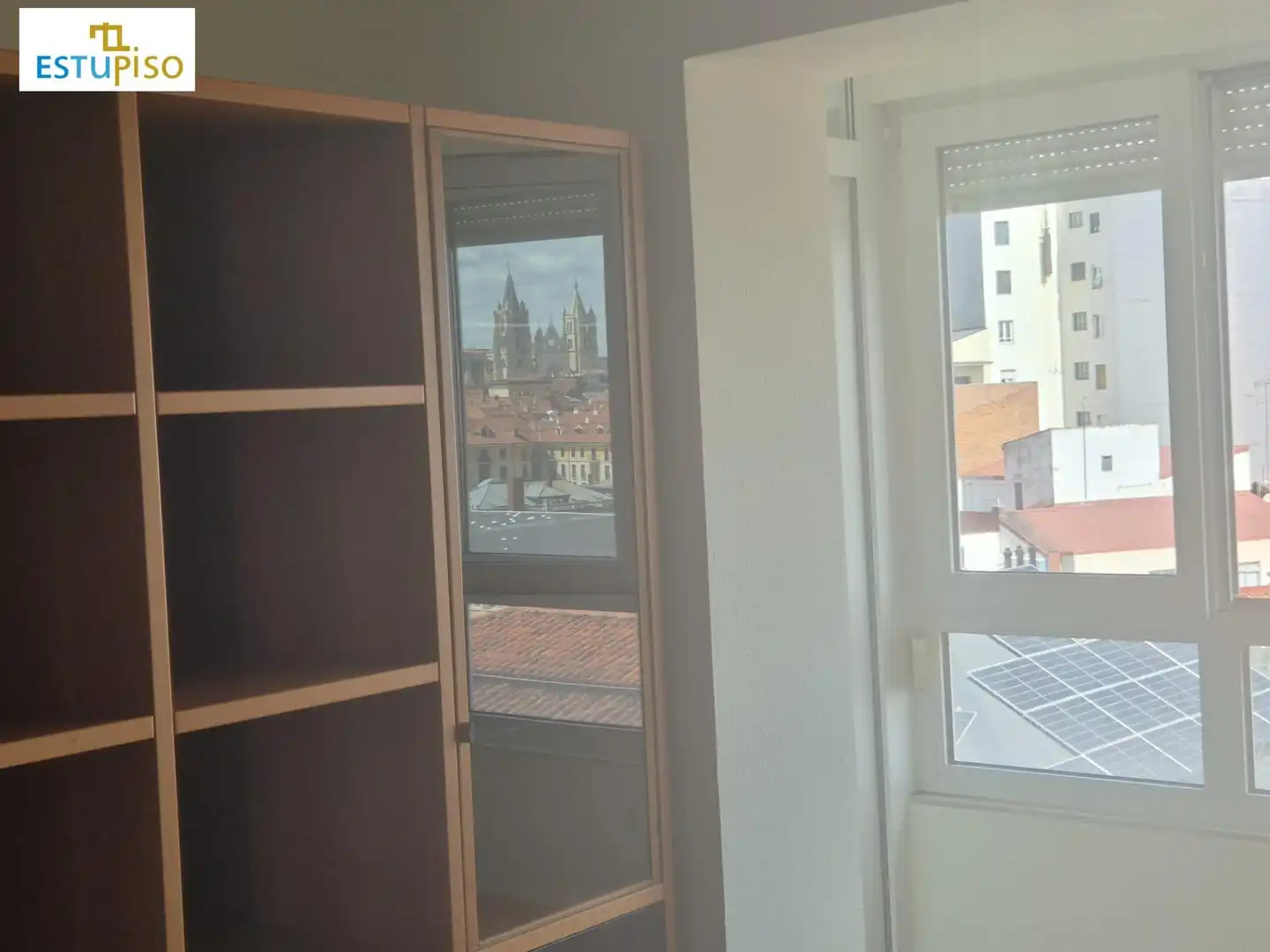 Dormitori de Pis en venda en León Capital 