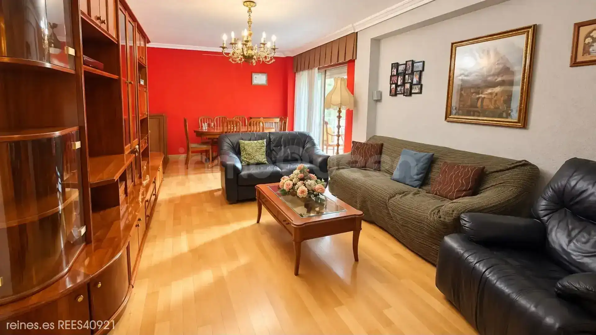 Sala d'estar de Pis en venda en Zaragoza amb Calefacció, Terrassa i Moblat