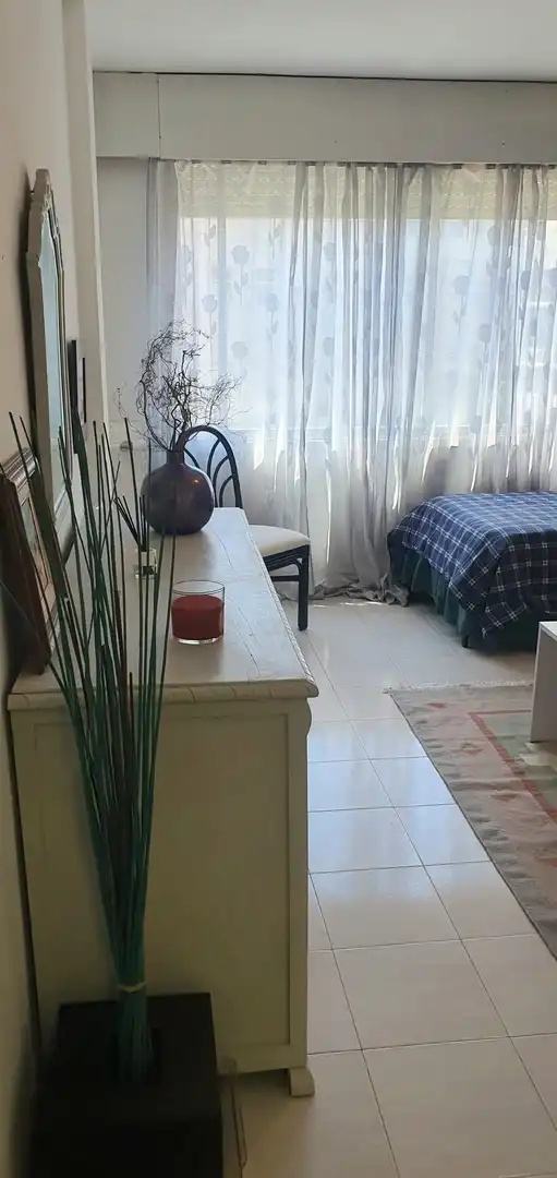 Estudio de alquiler en Rúa de Bolivia, Plaza España - Corte Inglés