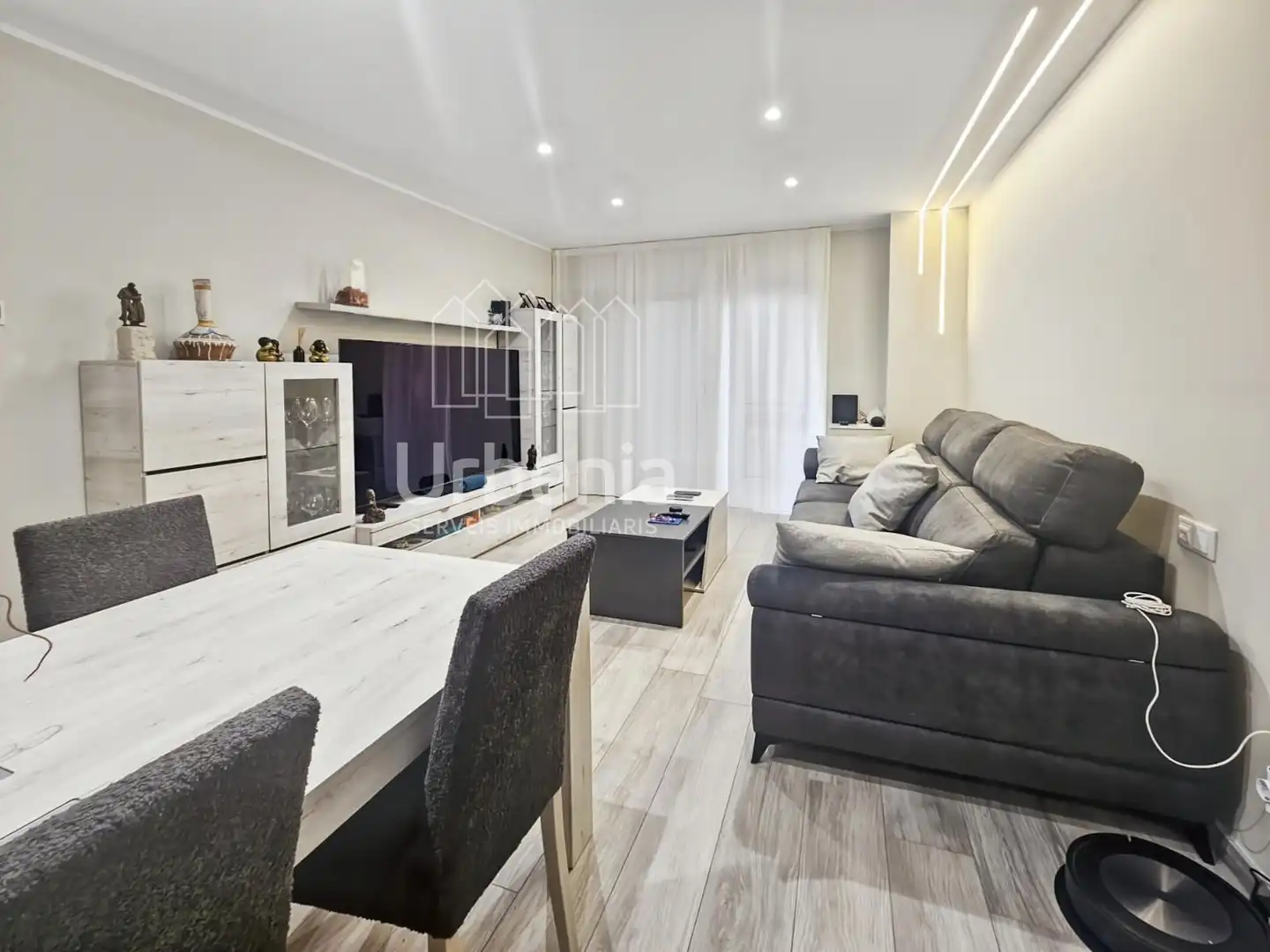 Flat with lift for sale in Centre, imagen 3