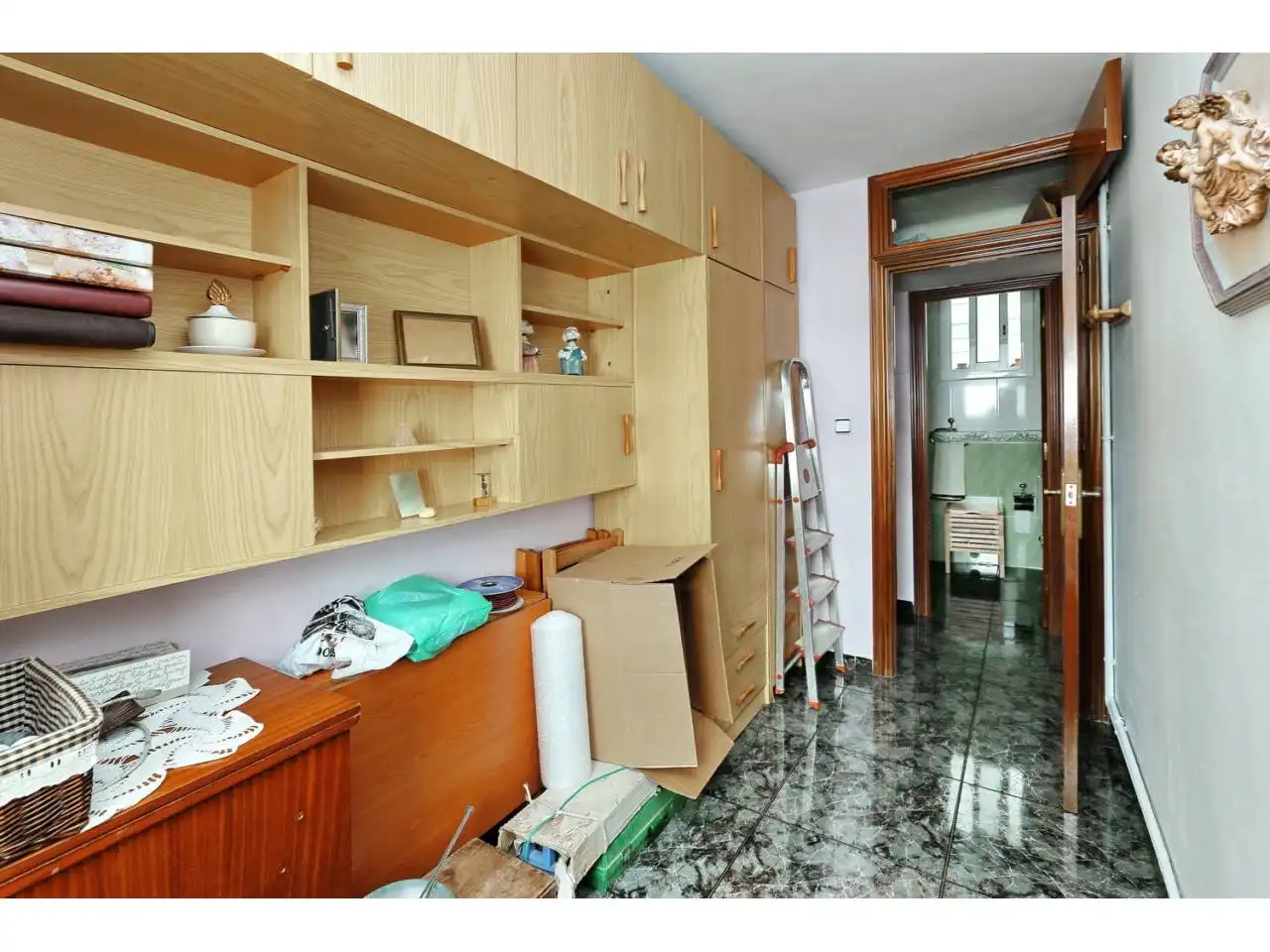 Cuina de Pis en venda en Barcelona amb Calefacció i Moblat