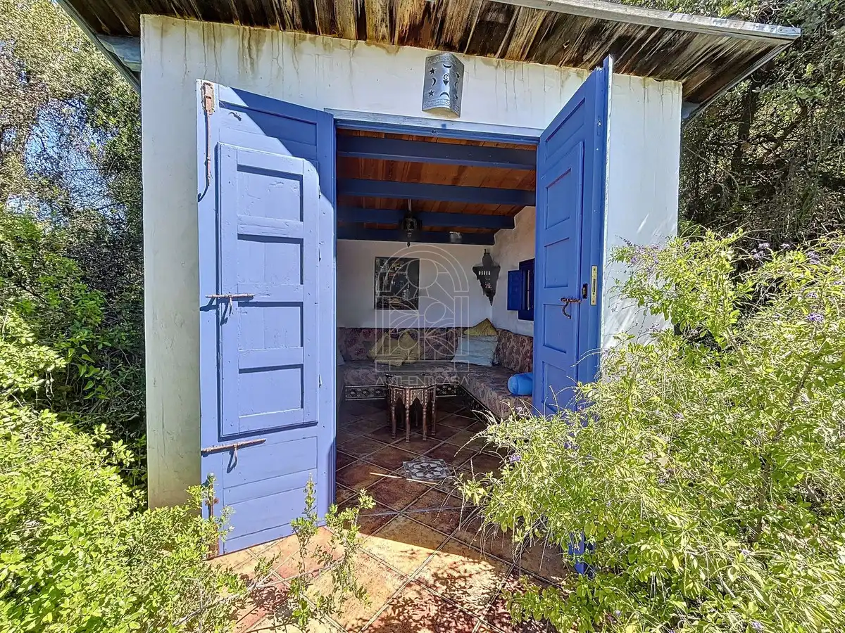 Finca rústica en venta en Comares con Aire acondicionado, Jardín privado y Terraza