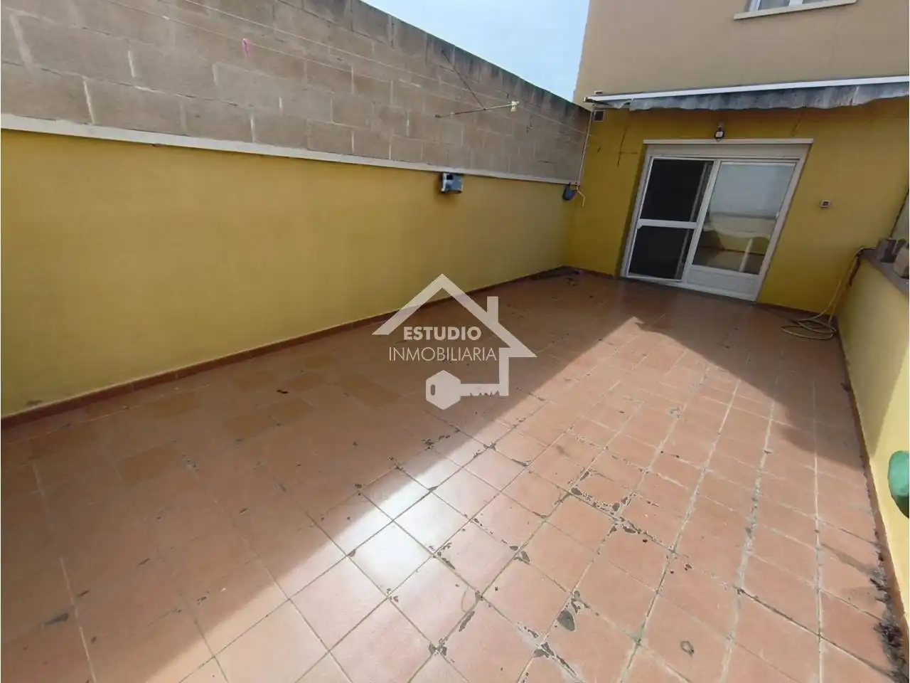 Vista exterior de Casa o chalet en venta en Mendavia con Aire acondicionado, Calefacción y Terraza