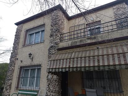 Exterior view of House or chalet for sale in Laguna de Duero  with Heating, Private garden and Terrace