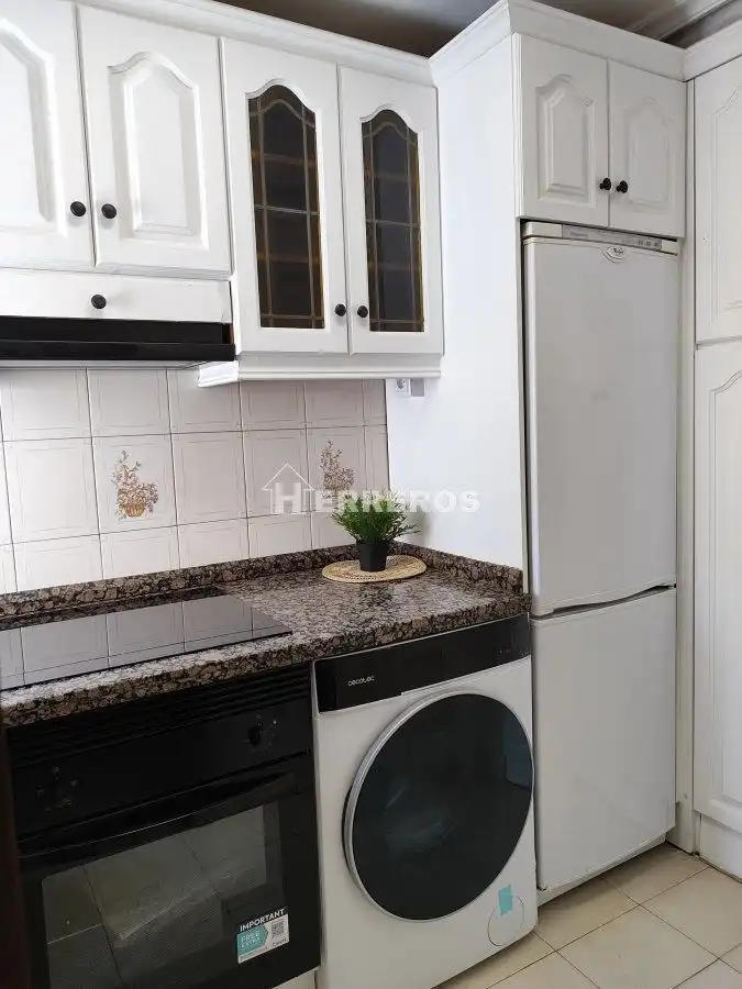 Cocina de Apartamento en venta en  Logroño con Calefacción y Amueblado
