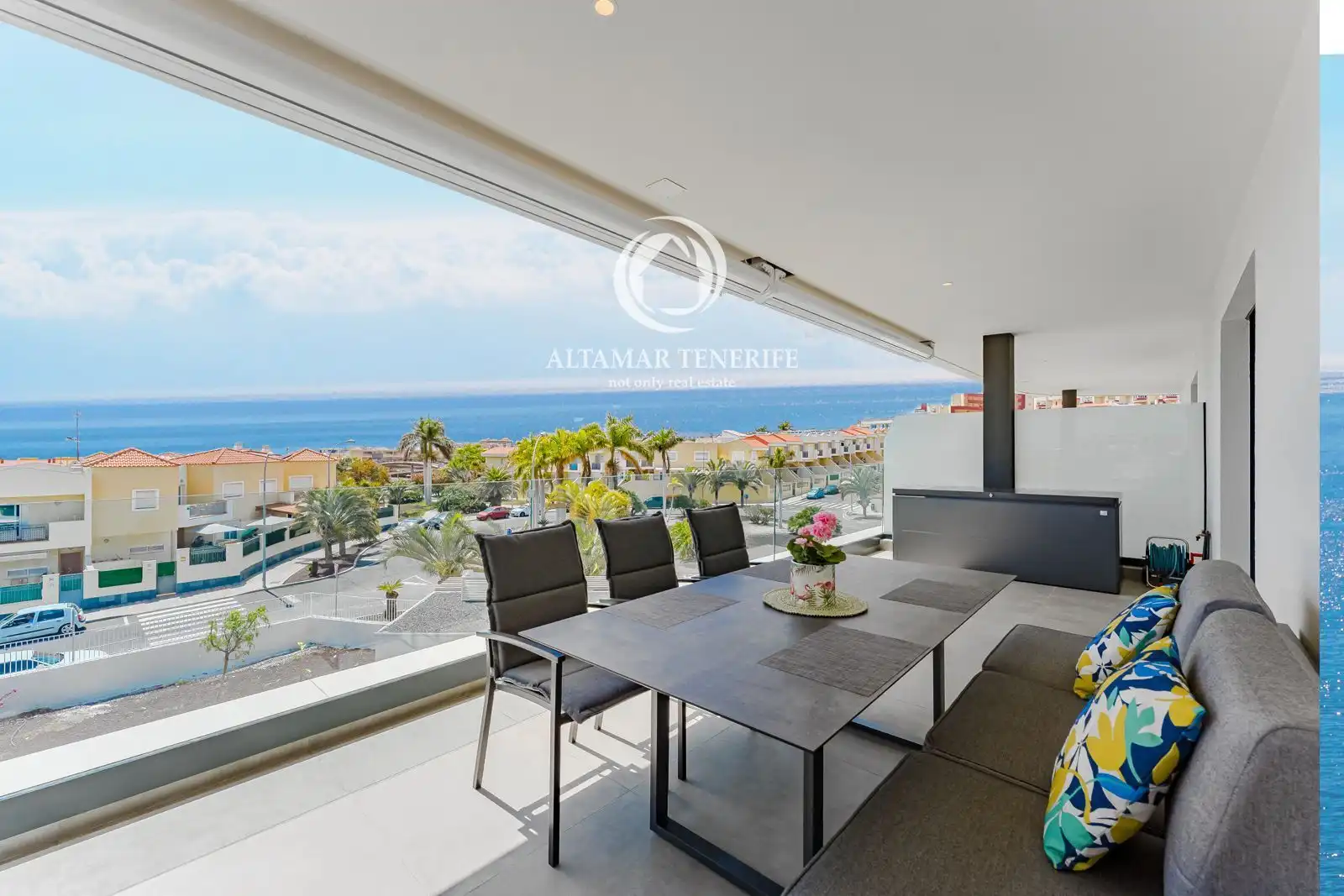 Apartment with pool for sale in Costa Adeje