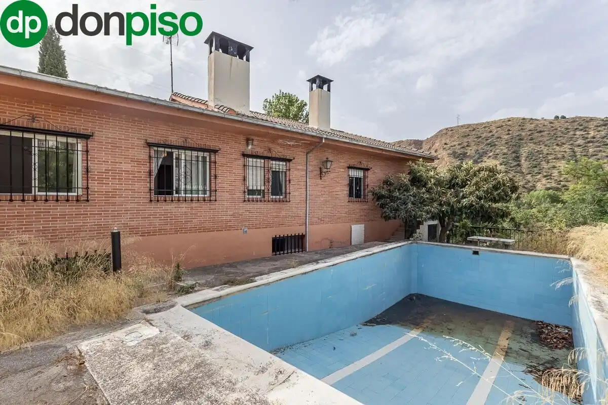Houses for sale in Carretera de la Sierra, Lancha del Genil