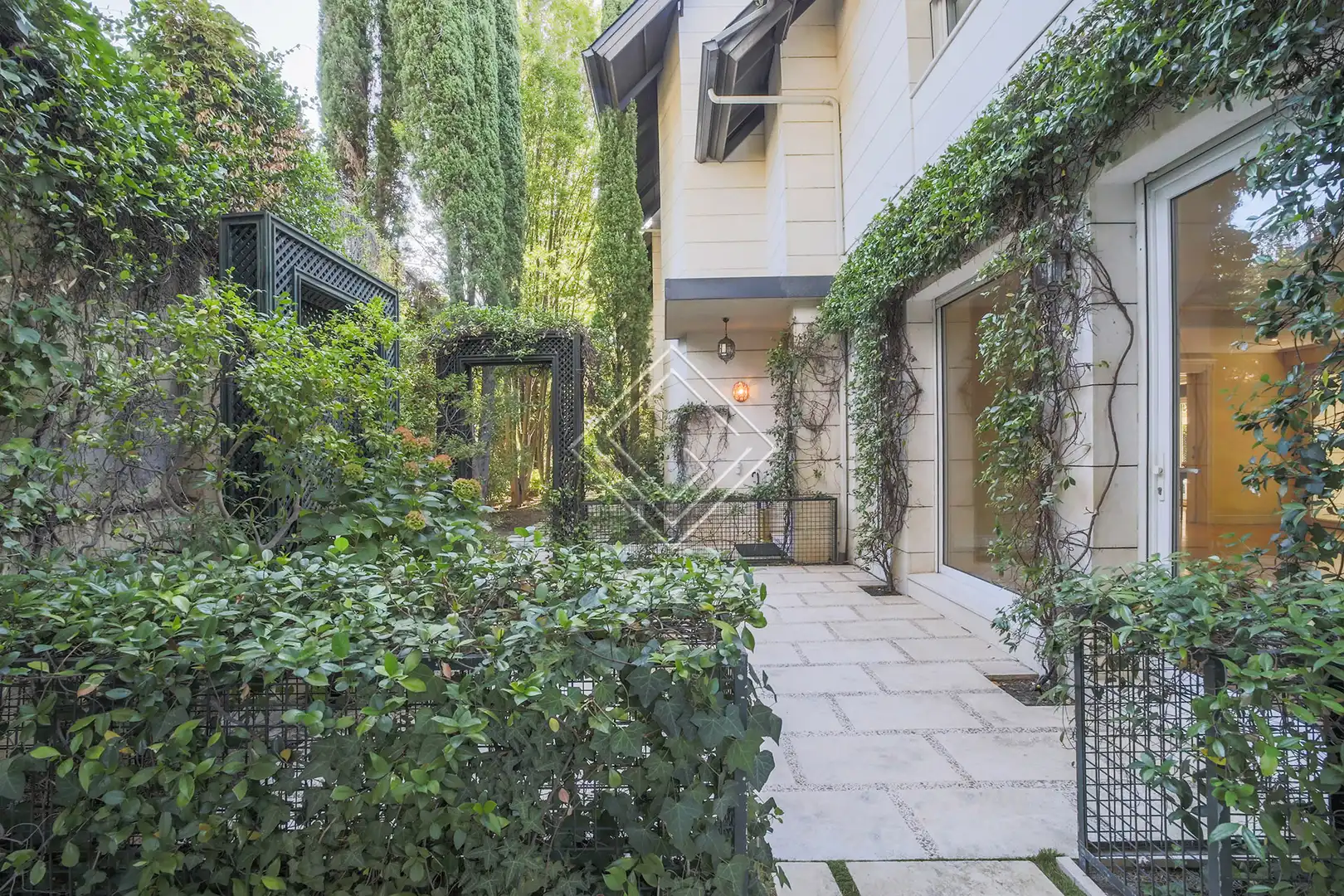 Jardín de Casa o chalet en venta en Madrid con Aire acondicionado, Calefacción y Jardín privado