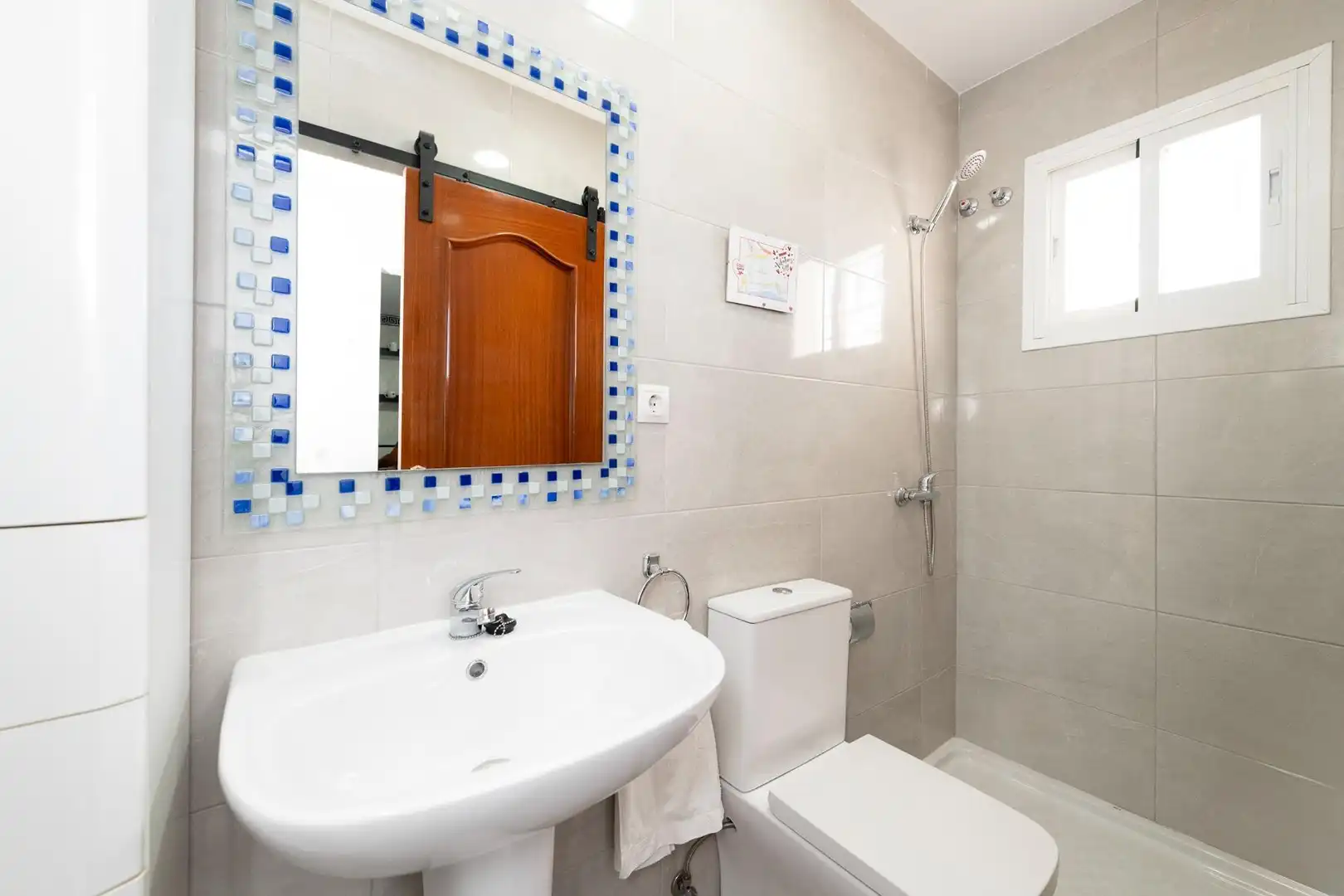 Baño de Casa adosada en venta en Rincón de la Victoria con Terraza y Piscina comunitaria