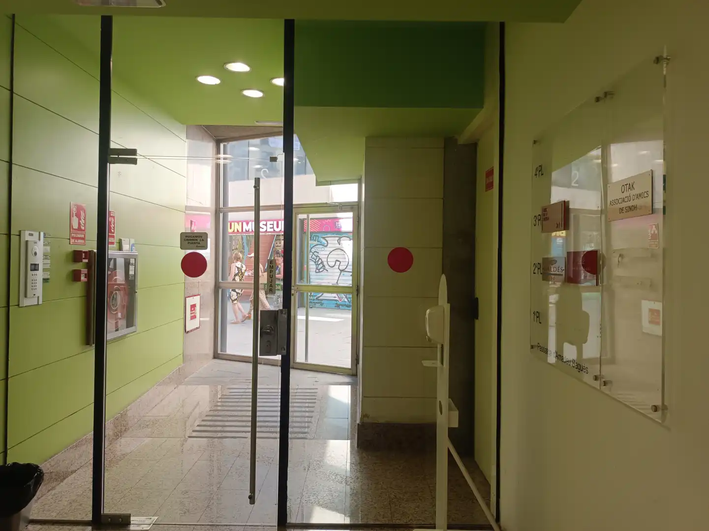 Oficina en venta en Barcelona - Calle La Rambla, Barri Gòtic