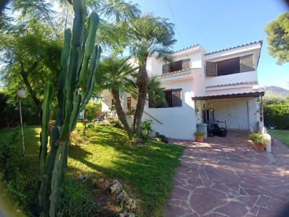 Vista exterior de Casa o xalet en venda en Benicasim / Benicàssim amb Aire condicionat i Terrassa