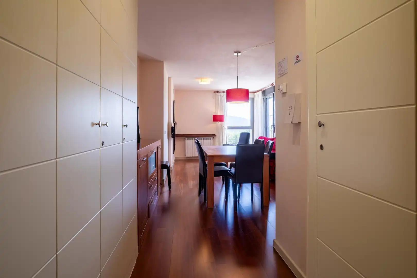 Wohnung zum Verkauf in Sabiñánigo mit Heizung, Parkett und Terrasse