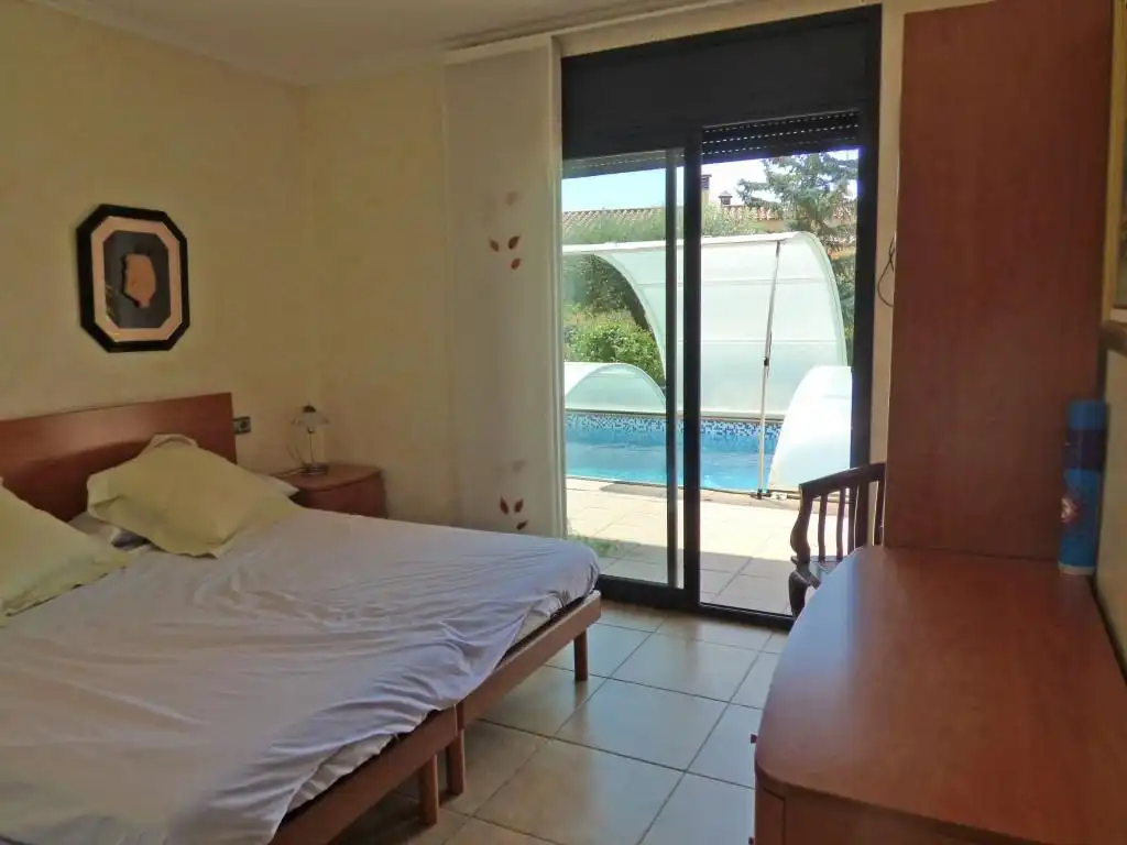 Dormitori de Casa o xalet en venda en Vilafant amb Aire condicionat, Jardí privat i Terrassa