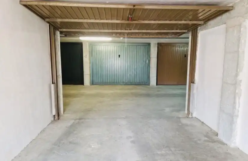 Garage for sale in DELTA MUGA, Requesens