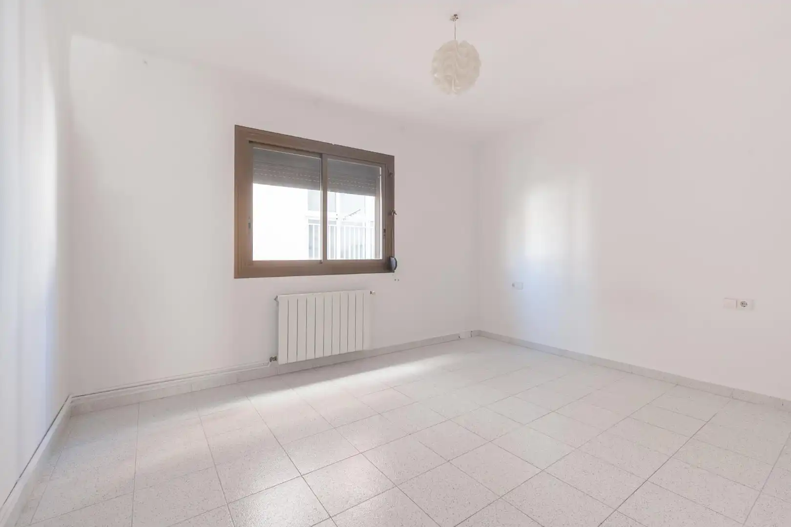 Bedroom of Flat for sale in Vilanova i la Geltrú  with Heating, Furnished and Balcony
