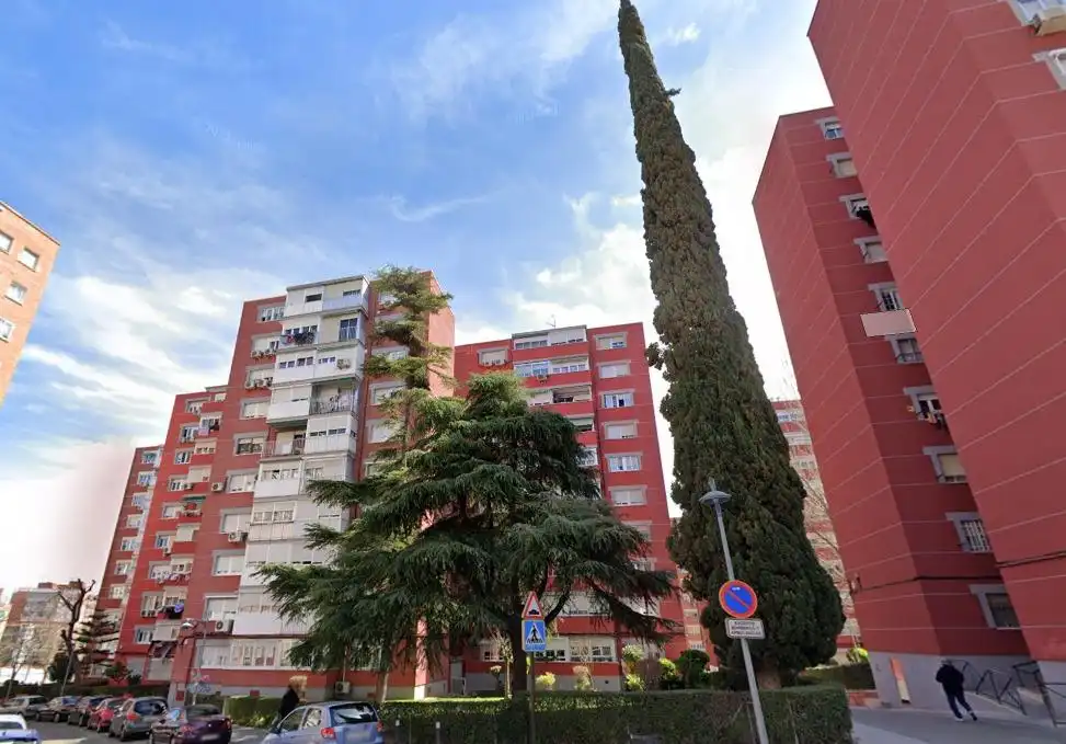 Piso con ascensor en venta en Calle SIERRA PICOS DE EUROPA