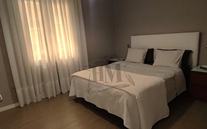 Bedroom of Flat for sale in  Madrid Capital  with Heating, Parquet flooring and Terrace