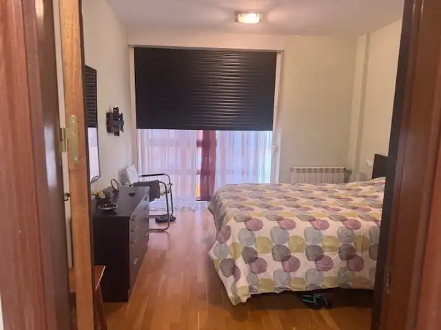 Schlafzimmer von Wohnungen zum Verkauf in Vegadeo mit Heizung, Parkett und Abstellraum