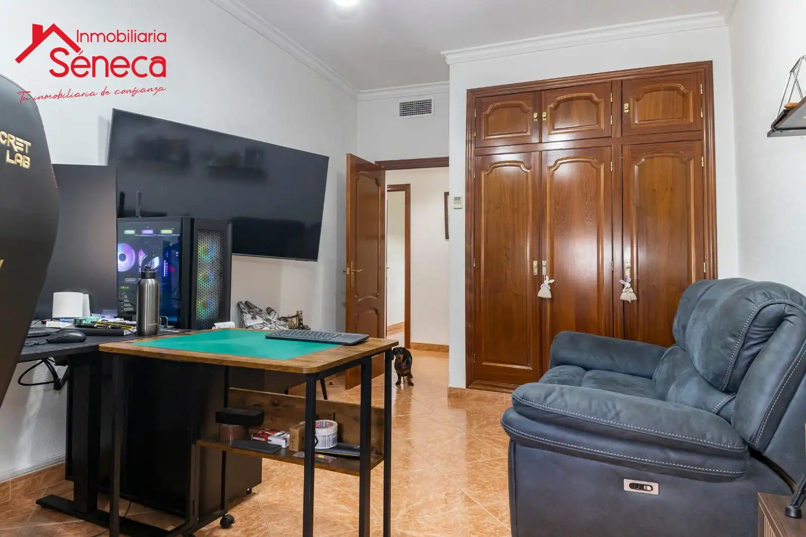 Living room of Houses for sale in La Carlota  with Air Conditioner, Heating and Private garden