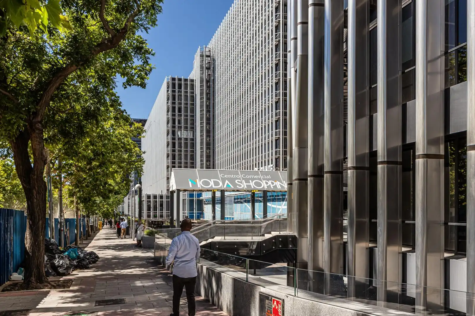 Außenansicht von Wohnung zum Verkauf in Madrid mit Klimaanlage und Abstellraum
