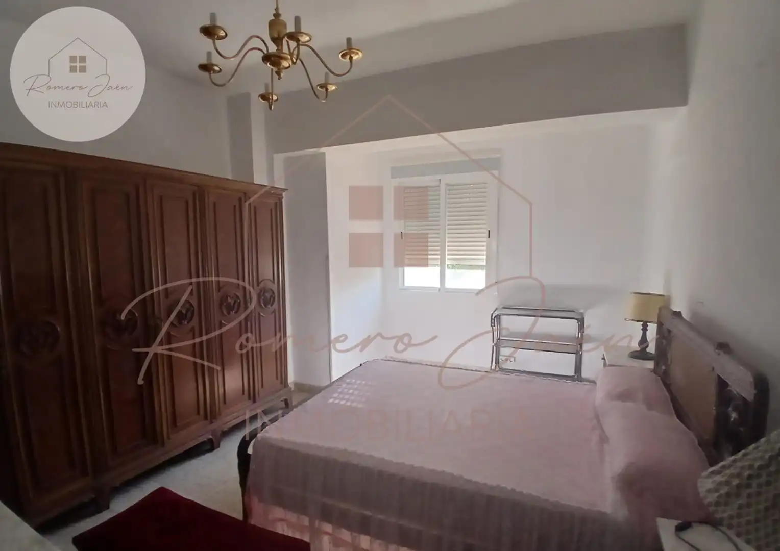 Habitación de Piso en venta en Jaén con Terraza y Trastero