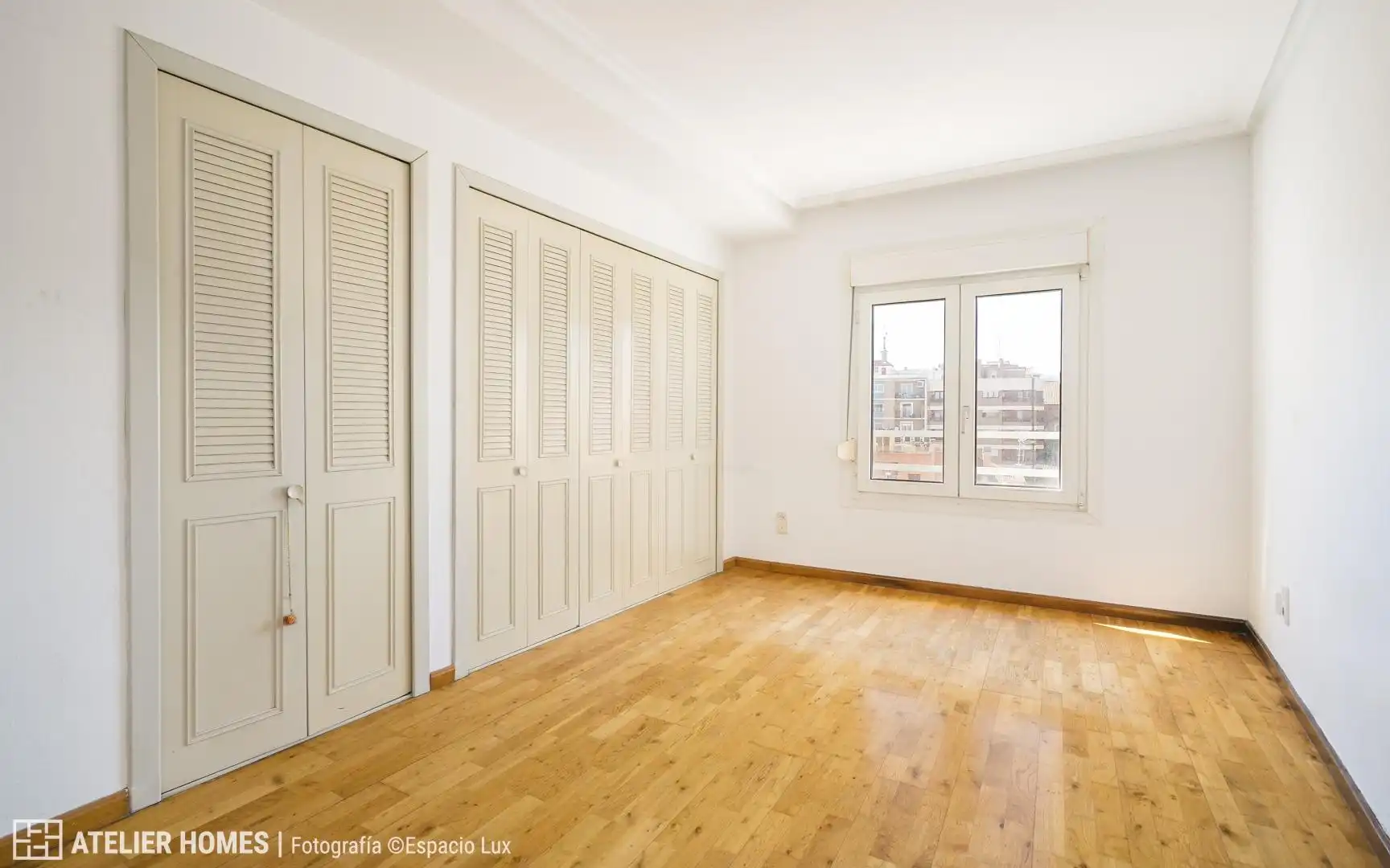 Habitación de Ático en venta en Zaragoza con Calefacción, Parquet y Terraza