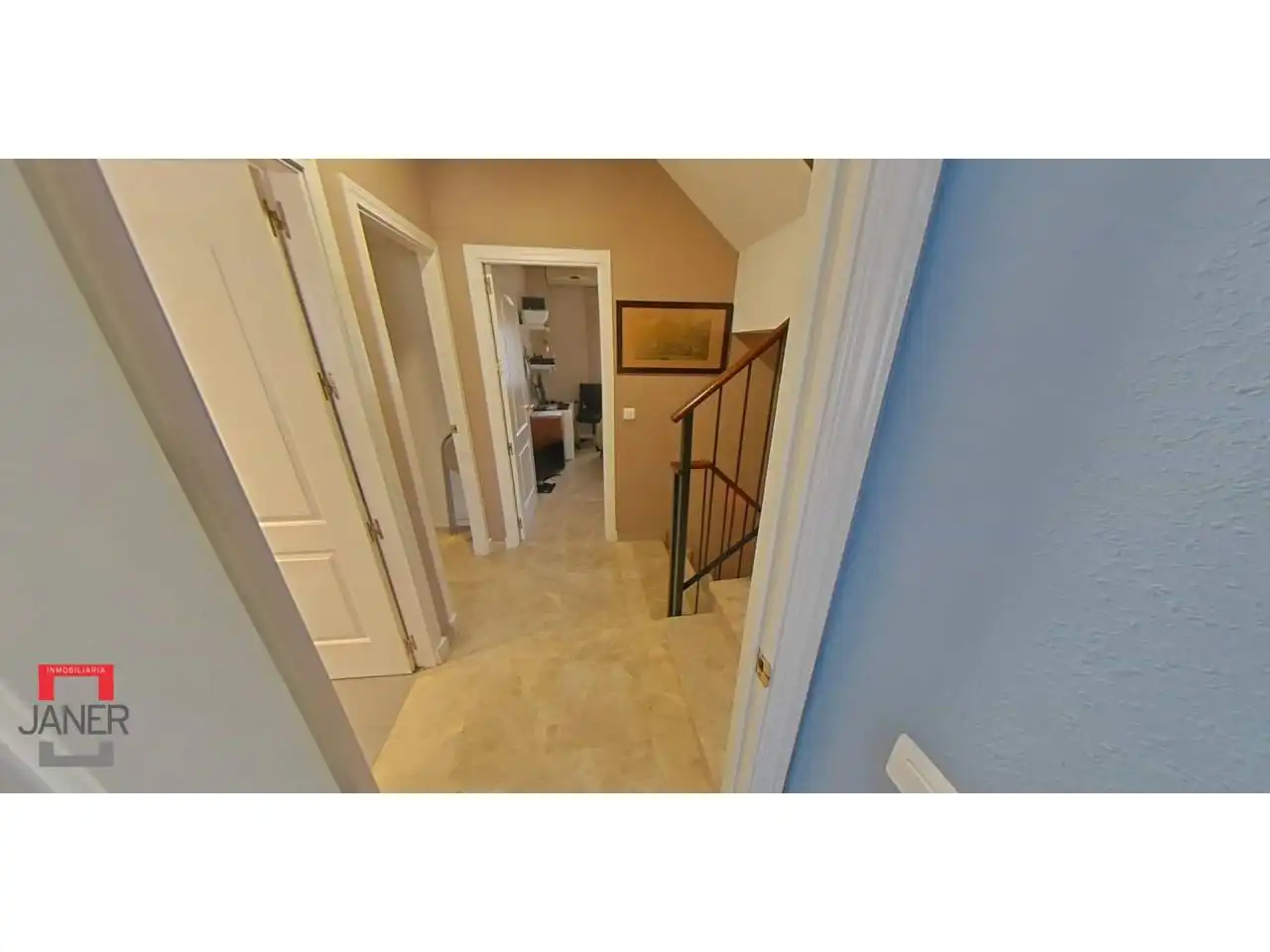 Houses for sale in Tomares  with Air Conditioner, Heating and Private garden