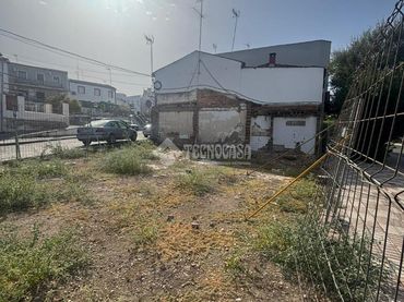 Terreny residencial en venda a Andújar