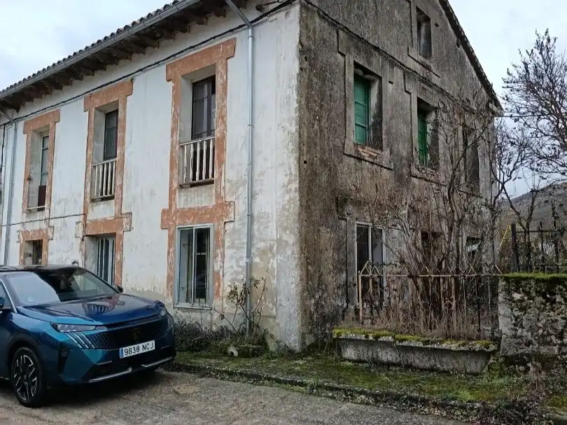 Casa rústica amb jardí en venda a Calle Arriba 8, imagen 3