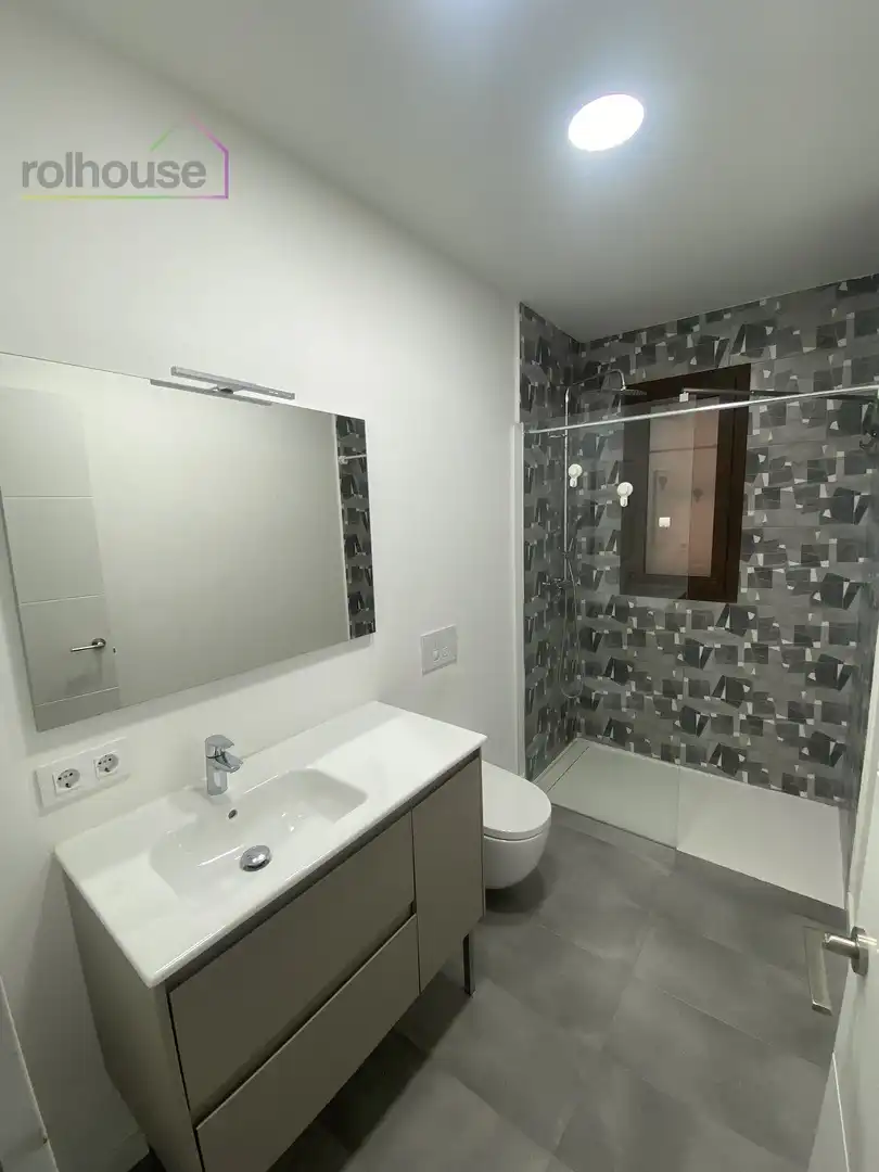 Badezimmer von Maisonette zur Miete in Binissalem mit Klimaanlage, Parkett und Terrasse