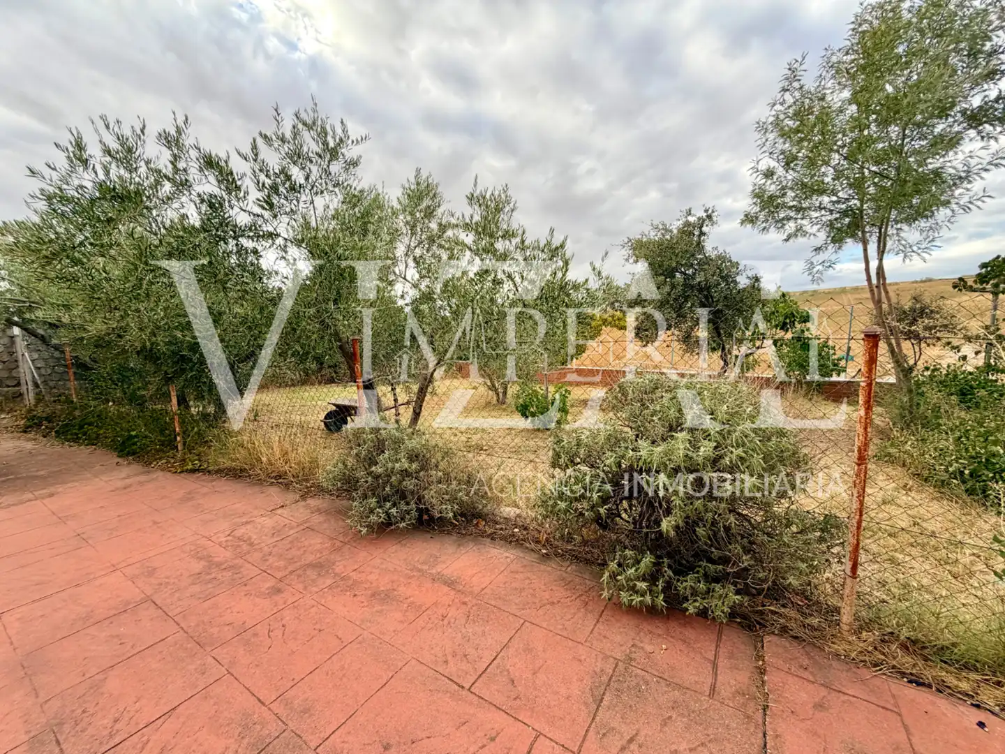 House with terrace for sale in Calle del Río-Almendros, imagen 3