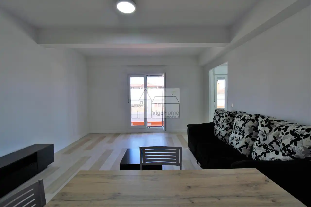 Wohnzimmer von Wohnung zur Miete in Vigo  mit Heizung, Terrasse und Möbliert