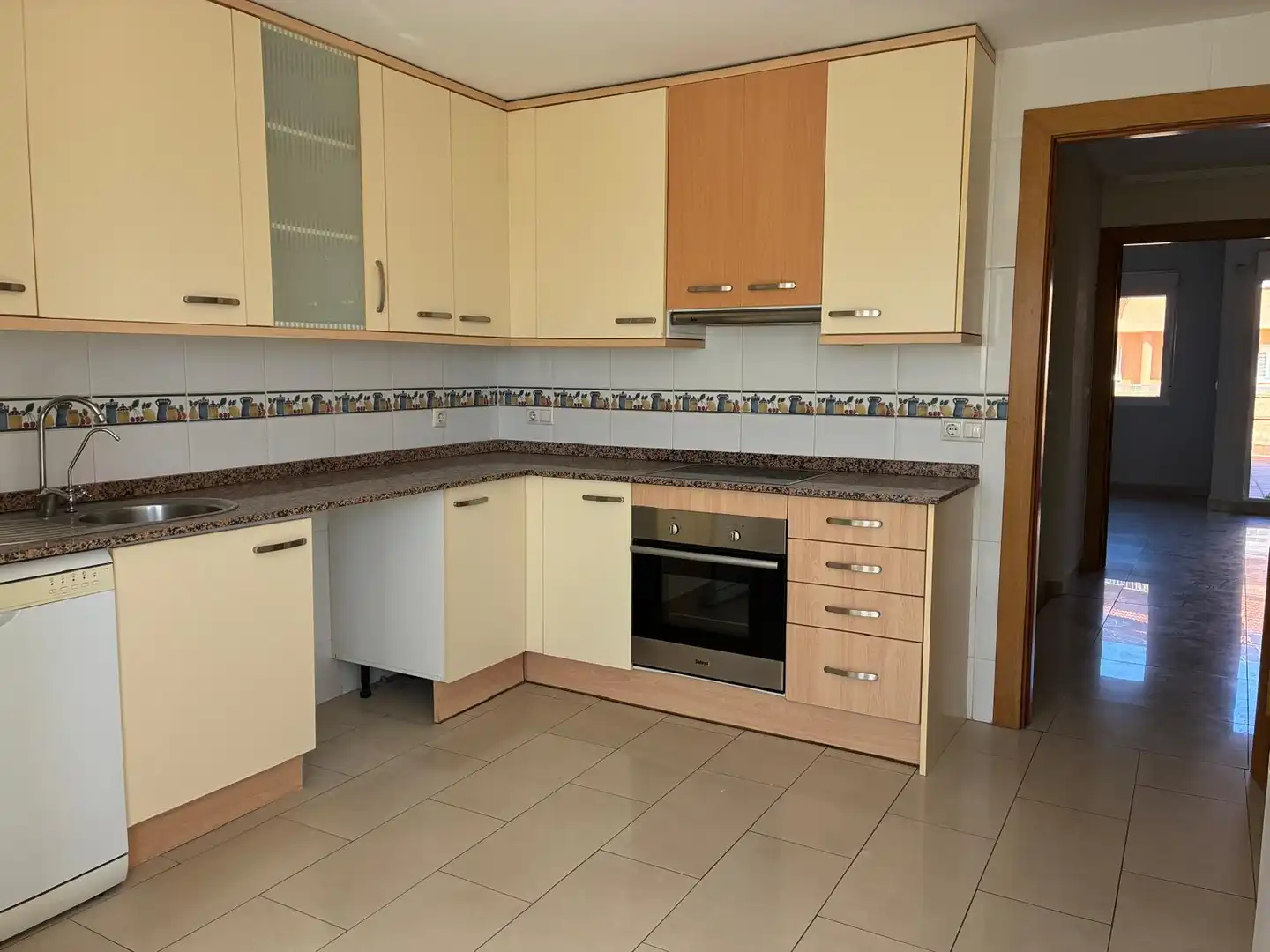 Cocina de Casa o chalet en venta en Alicante / Alacant con Aire acondicionado, Calefacción y Terraza