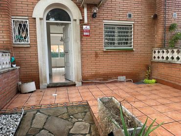 Maison mitoyenne avec piscine à vendre à Calle CUBELLES