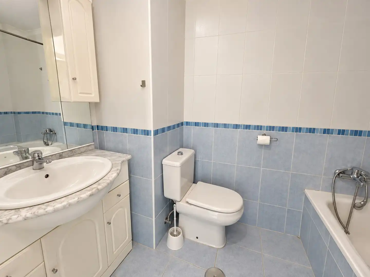 Wohnung zum Verkauf in Calle Pintores Hermanos Clavero 4, imagen 8