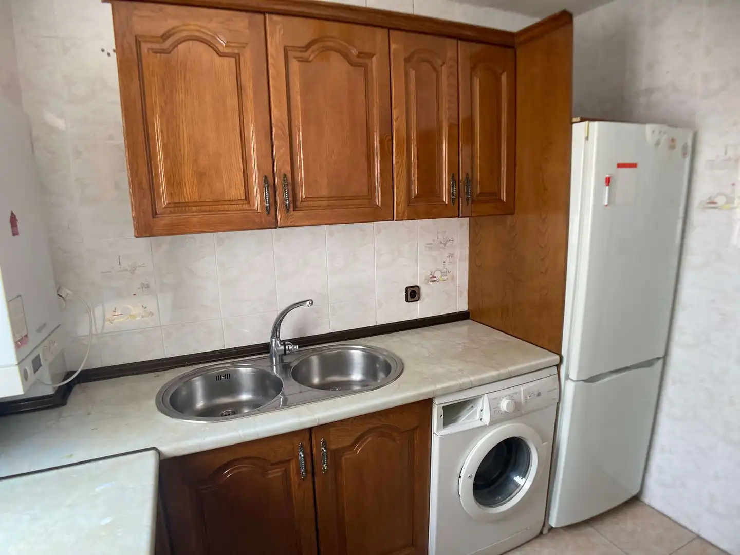Cocina de Piso de alquiler en Madrid con Calefacción, Terraza y Amueblado