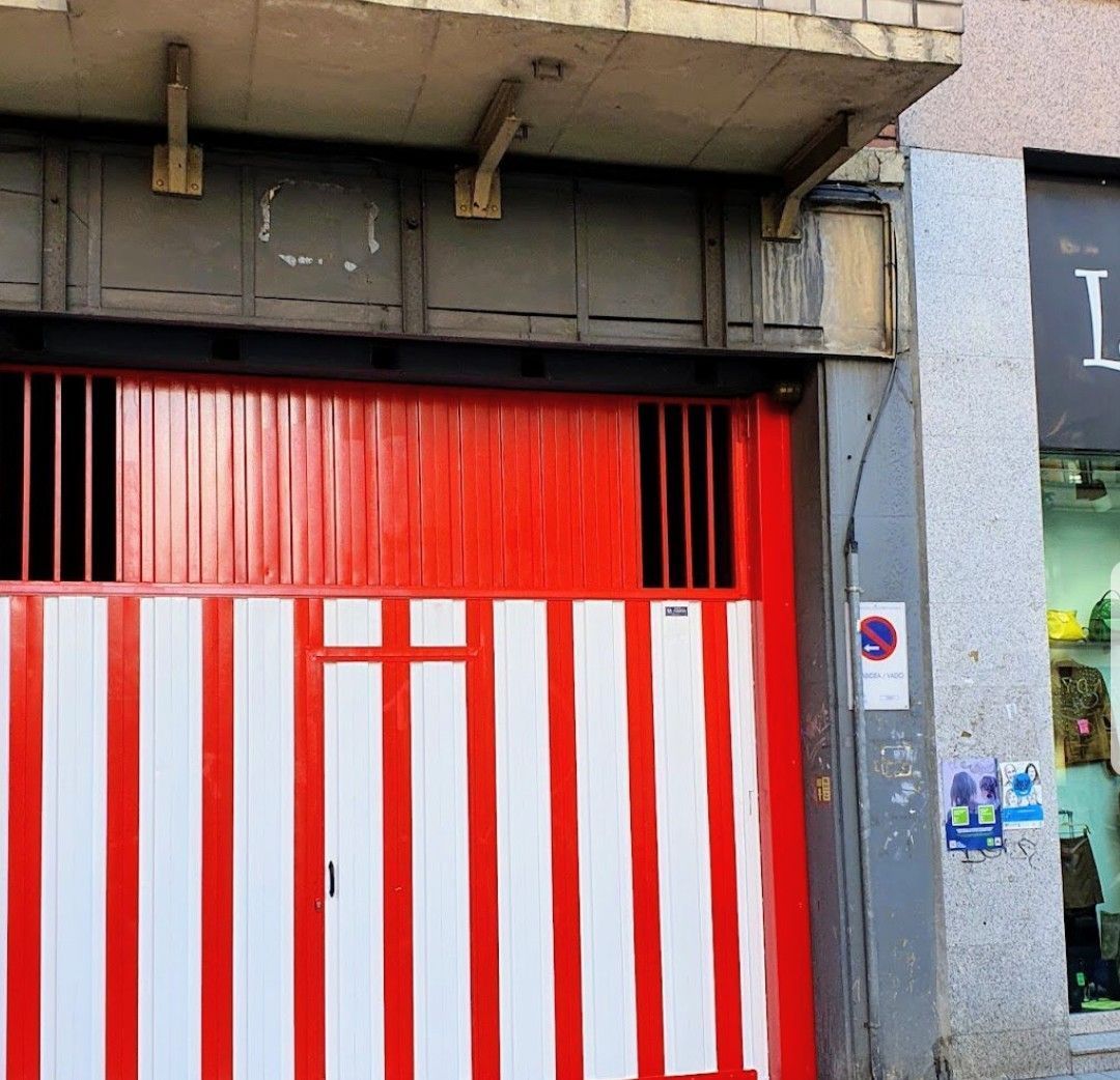 Vista exterior de Garatge en venda en Bilbao 