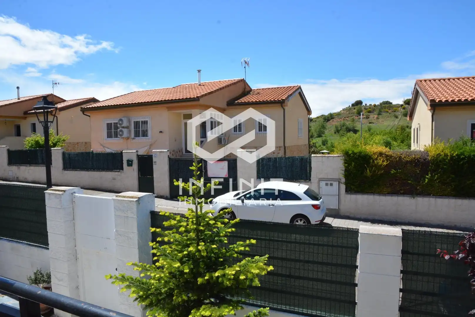 Exterior view of Houses for sale in Yebes  with Air Conditioner, Heating and Private garden