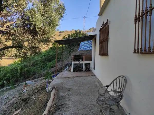 Casa rústica en venda a Calle Benamocarra 5, imagen 3