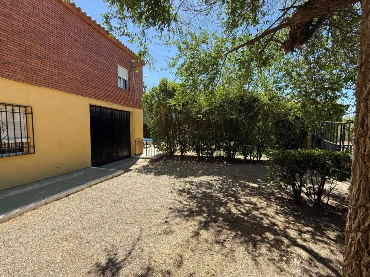 Vista exterior de Finca rústica en venta en Úbeda con Jardín privado y Piscina