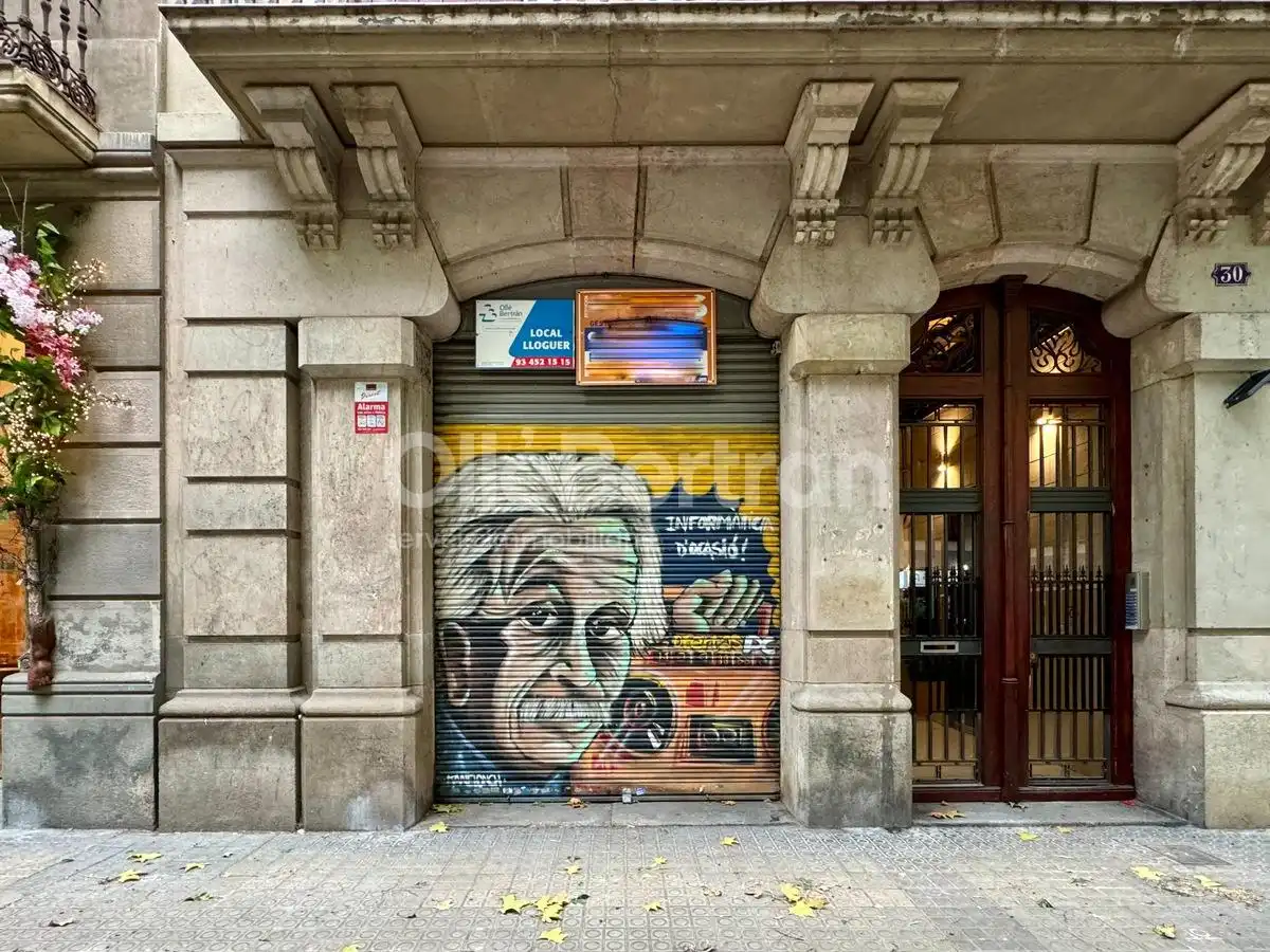 Vista exterior de Local de alquiler en Barcelona