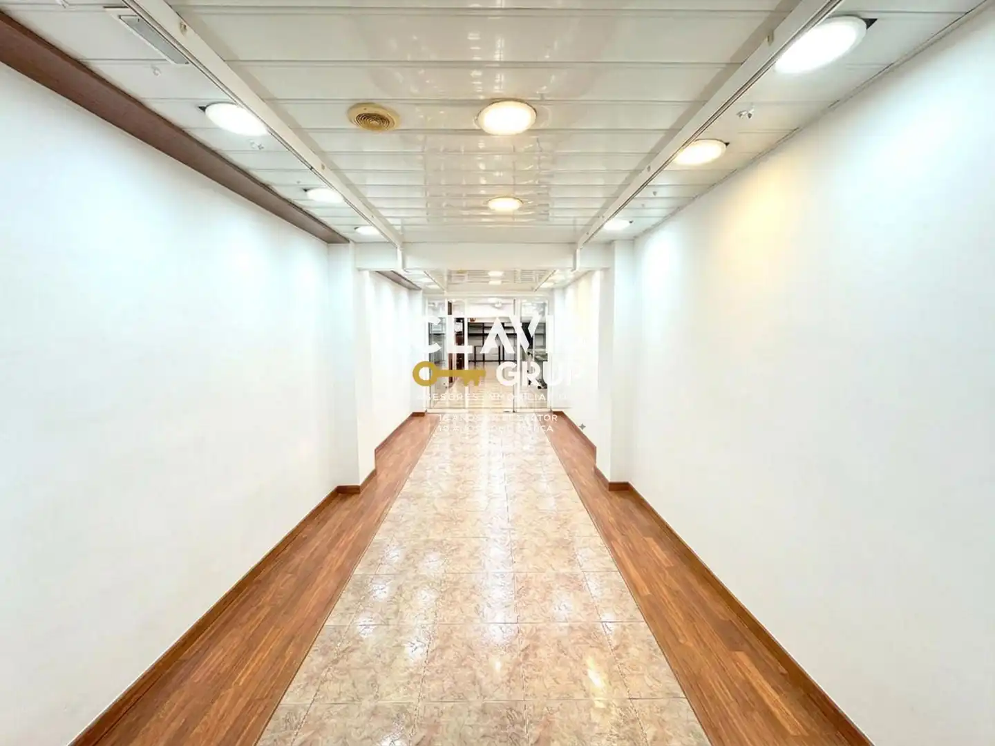 Local comercial en venda a Nou Barris, imagen 4