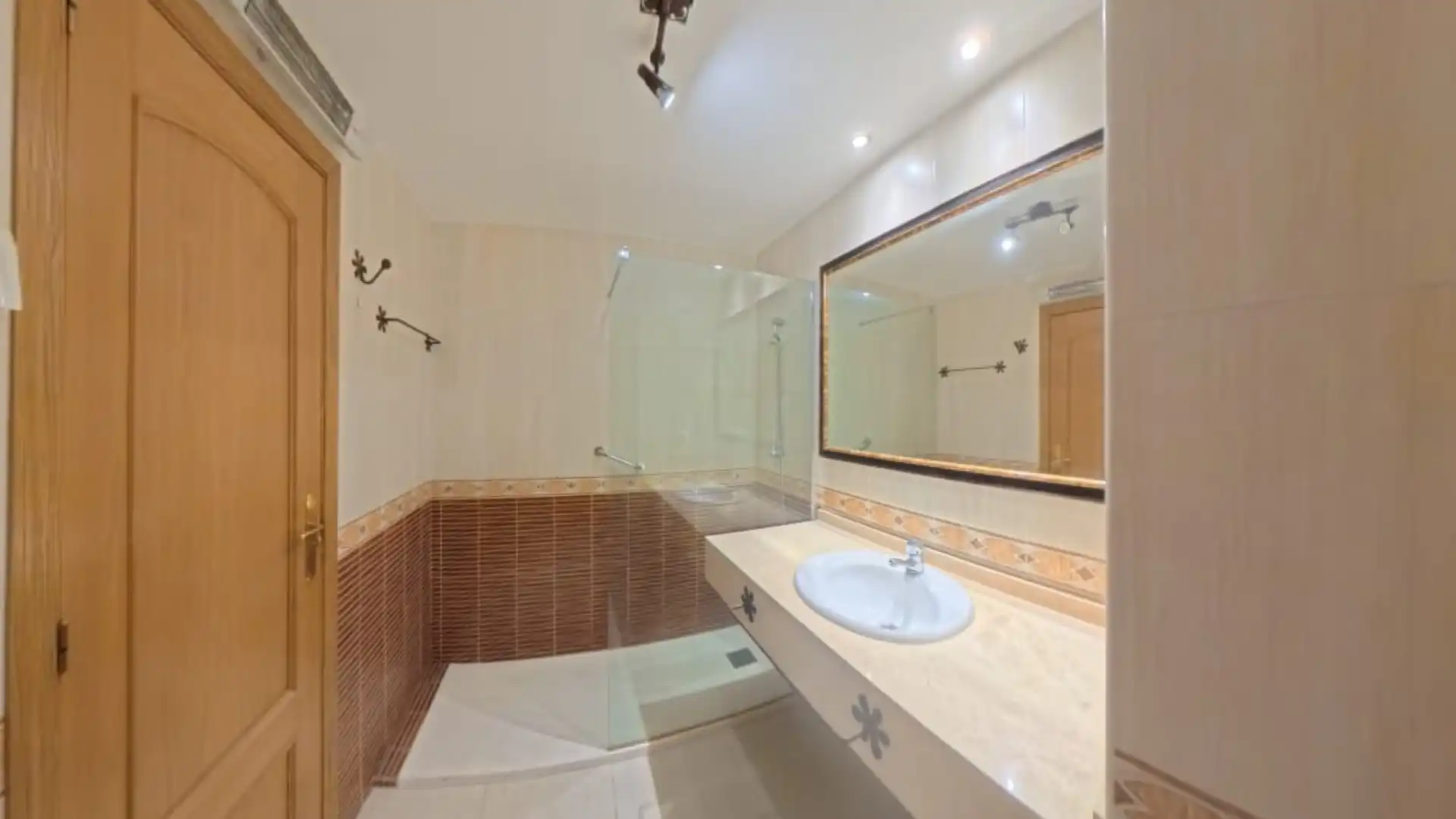 Villa avec piscine à vendre à Avenida Pintor Fernando Soria, imagen 22