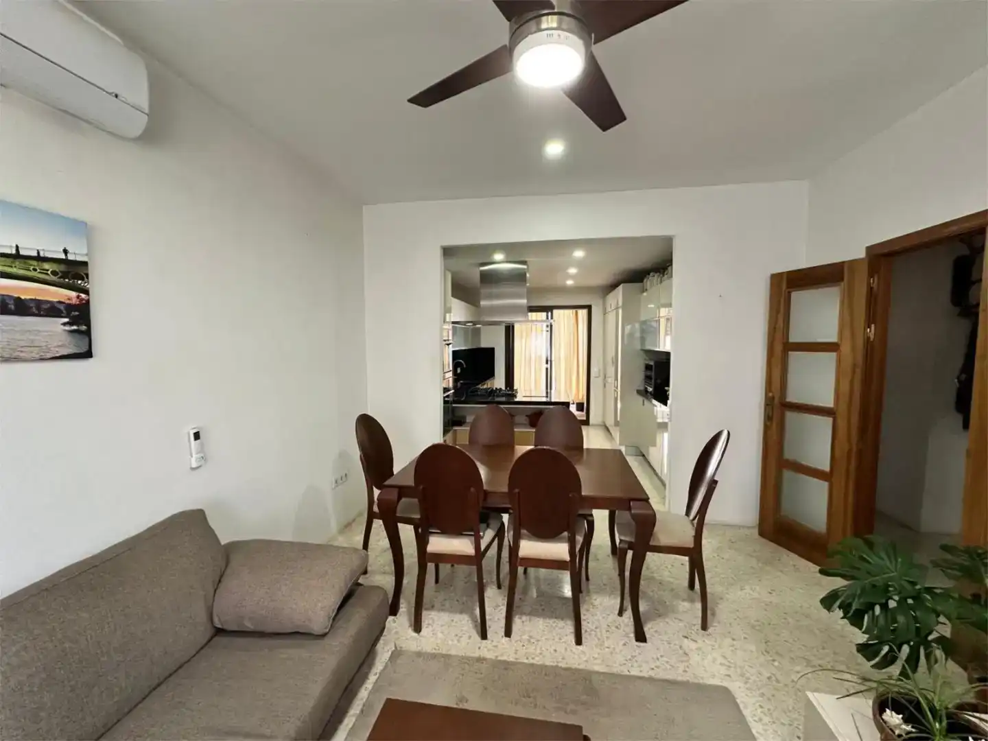 Comedor de Piso en venta en Tomares con Aire acondicionado, Piscina y Balcón