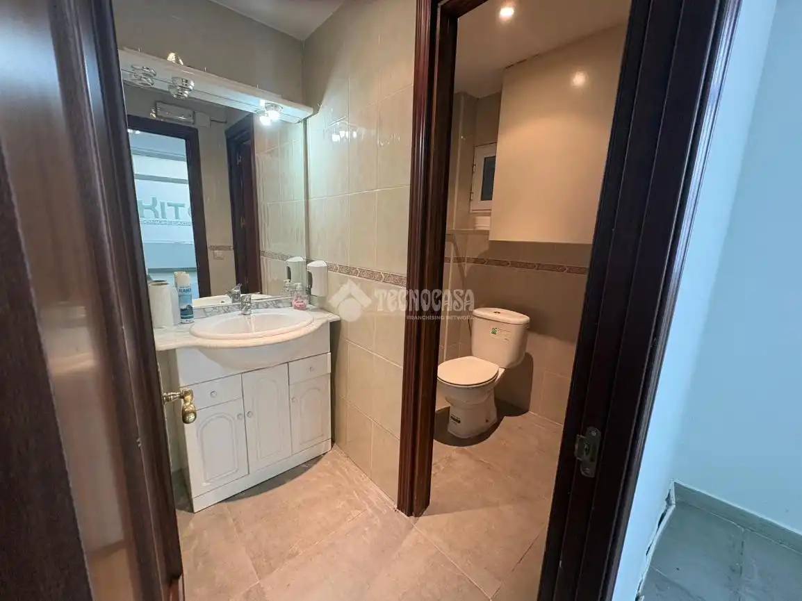 Baño de Local de alquiler en Móstoles