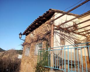 Vista exterior de Finca rústica en venda en Manzanera amb Terrassa