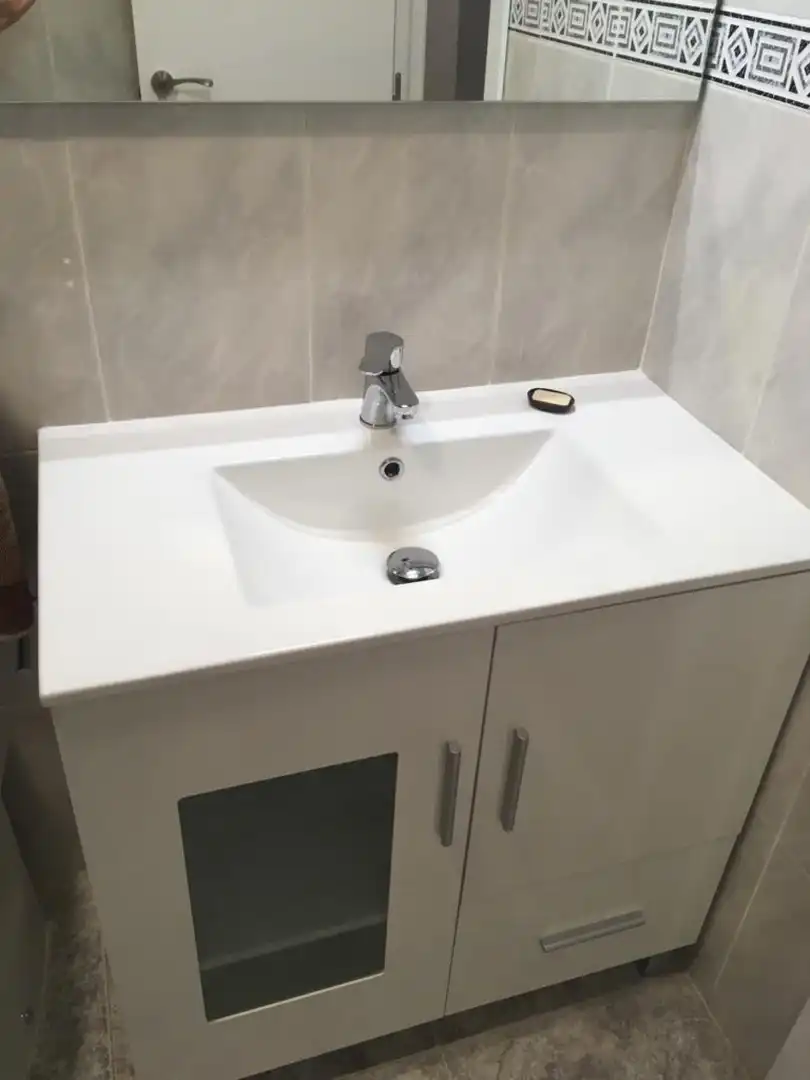 Bany de Pis de lloguer en Valencia amb Terrassa, Moblat i Balcó